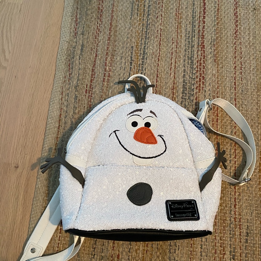 Olaf loungefly backpack